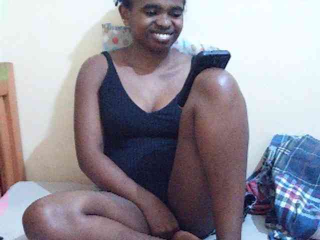 Sweetdiva2 webcam
