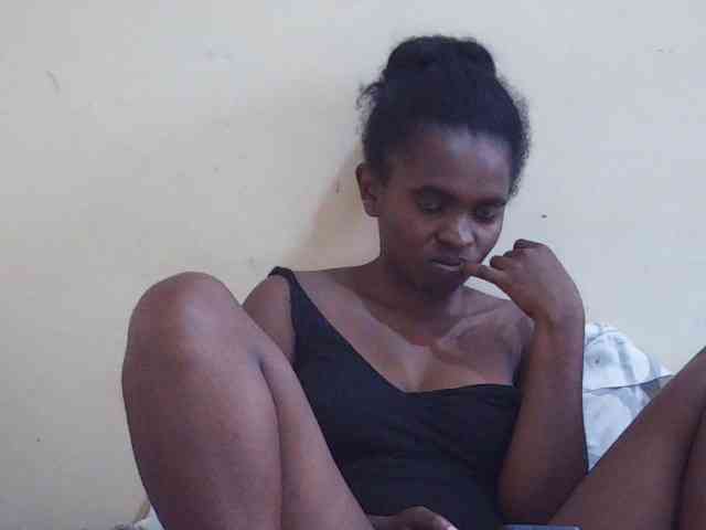 Sweetdiva2 webcam