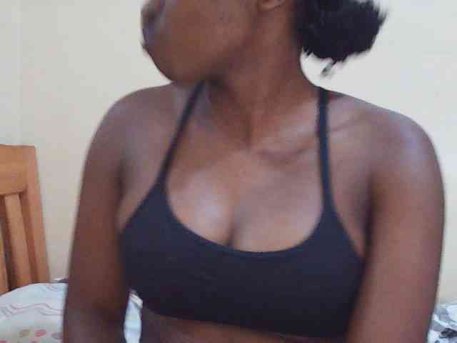 Sweetdiva2 webcam