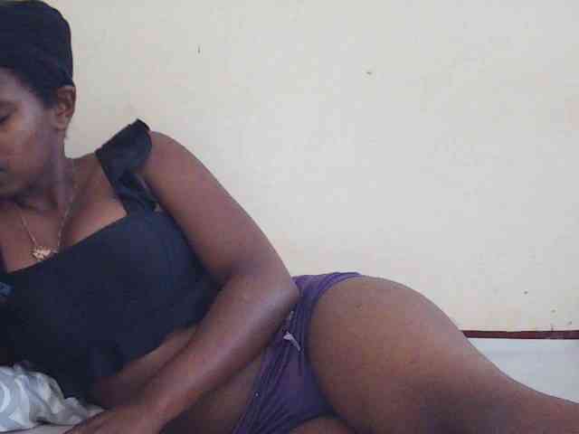 Sweetdiva2 webcam