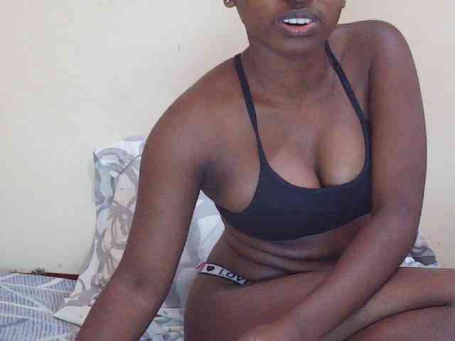 Sweetdiva2 webcam