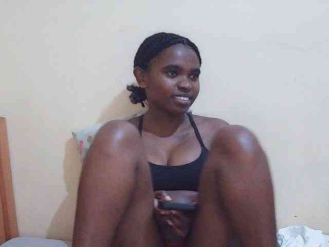 Sweetdiva2 webcam