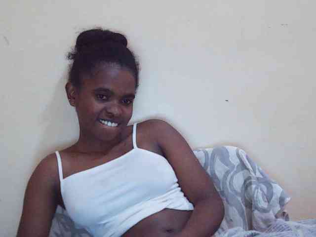Sweetdiva2 webcam