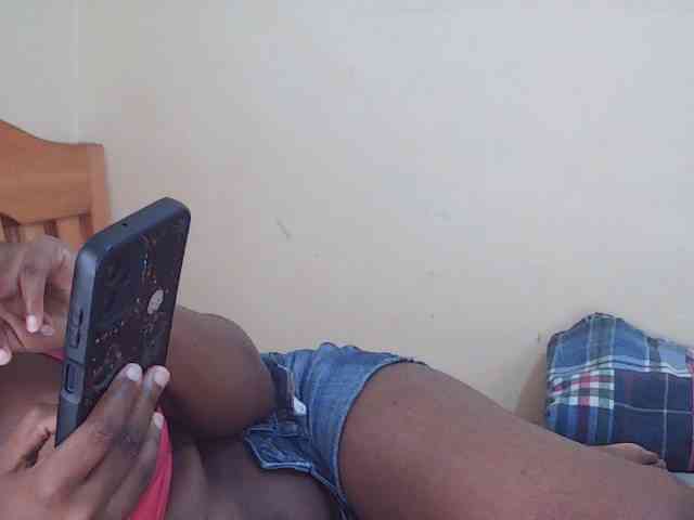 Sweetdiva2 webcam