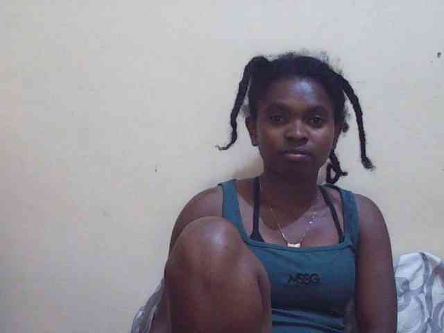 Sweetdiva2 webcam