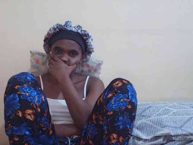 Sweetdiva2 webcam