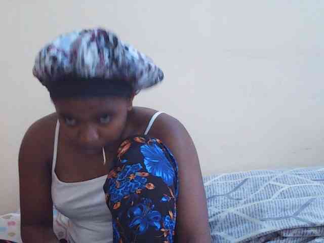 Sweetdiva2 webcam