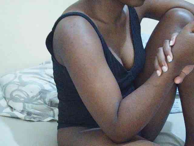 Sweetdiva2 webcam