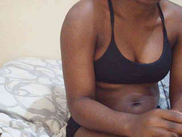 Sweetdiva2 webcam