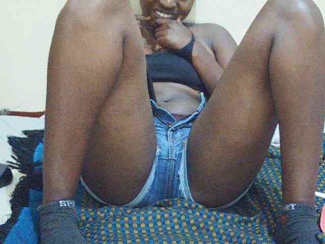Sweetdiva2 webcam