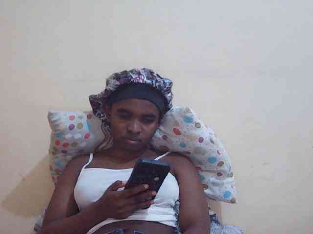 Sweetdiva2 webcam