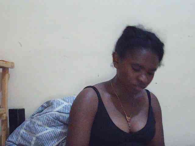 Sweetdiva2 webcam
