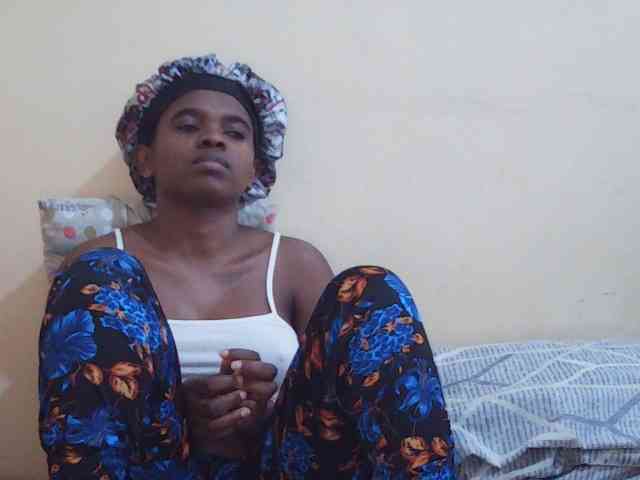 Sweetdiva2 webcam