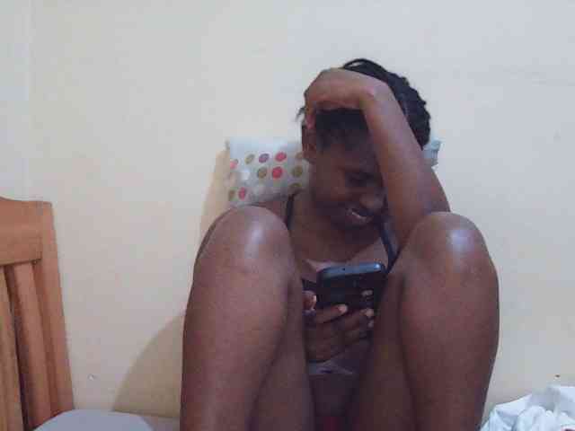 Sweetdiva2 webcam