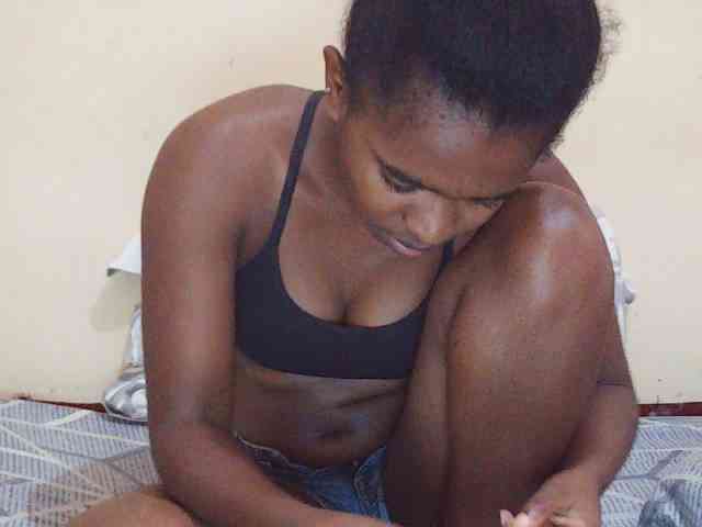 Sweetdiva2 webcam