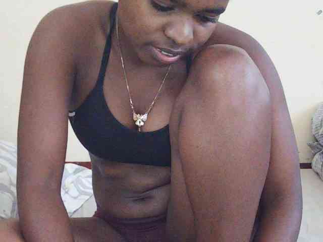 Sweetdiva2 webcam