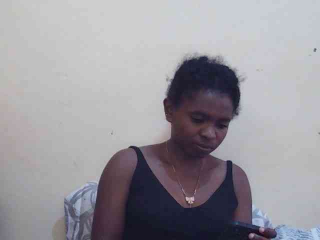 Sweetdiva2 webcam