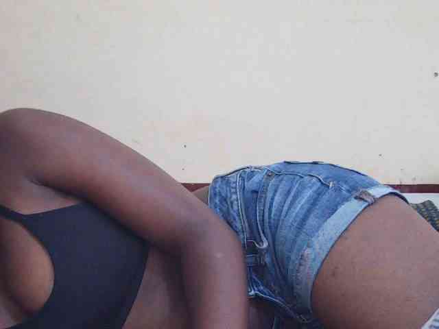 Sweetdiva2 webcam