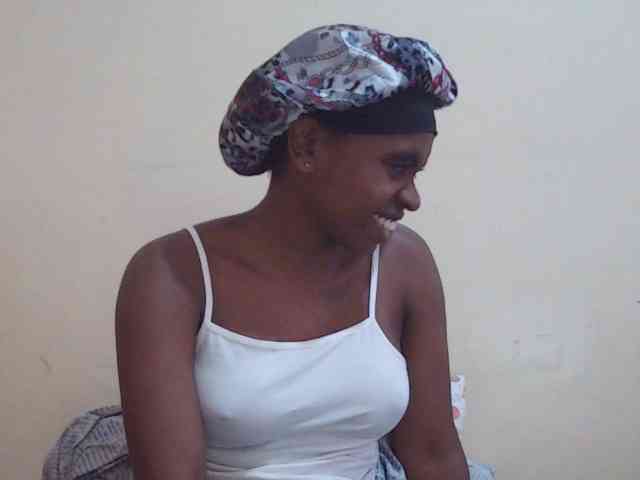 Sweetdiva2 webcam