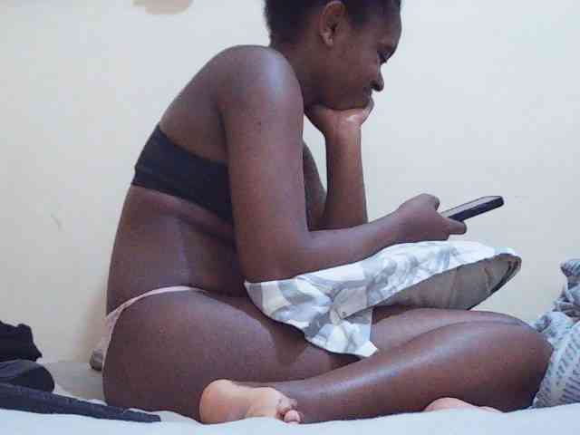 Sweetdiva2 webcam