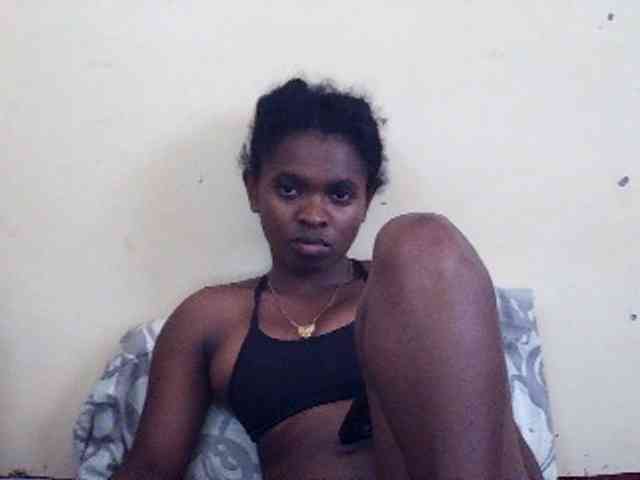 Sweetdiva2 webcam