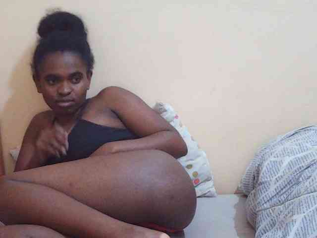 Sweetdiva2 webcam