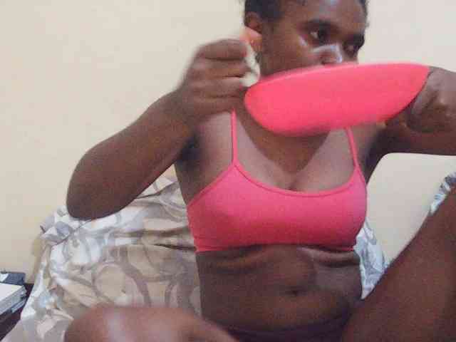 Sweetdiva2 webcam