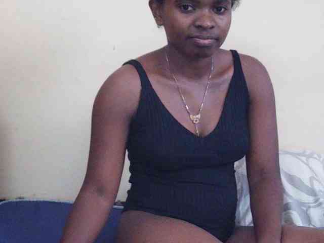 Sweetdiva2 webcam