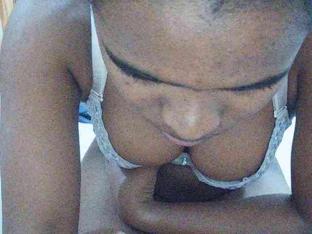 Sweetdiva2 webcam