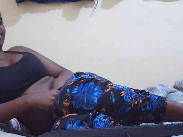 Sweetdiva2 webcam