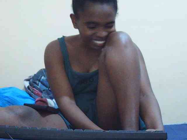 Sweetdiva2 webcam