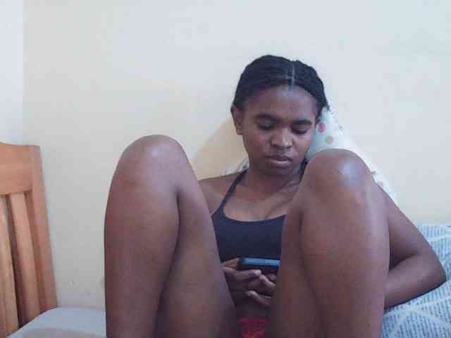 Sweetdiva2 webcam