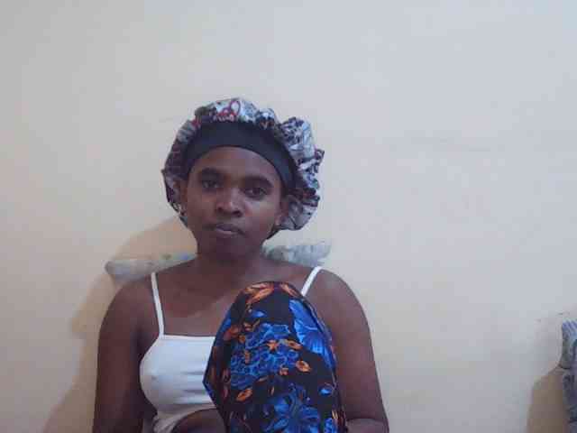 Sweetdiva2 webcam