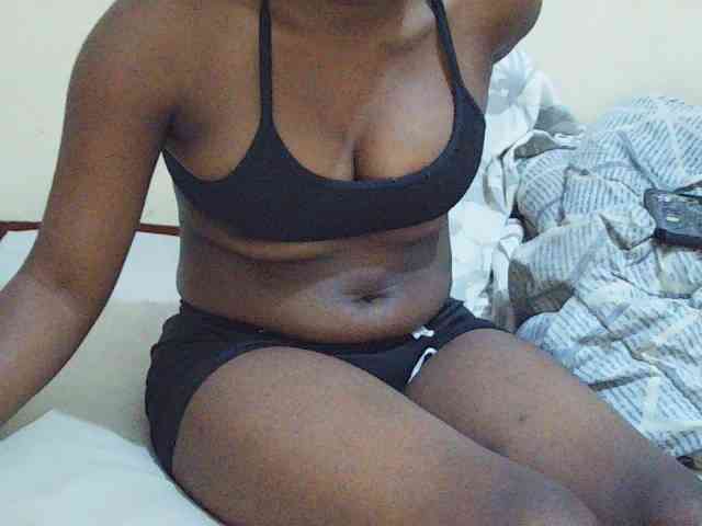 Sweetdiva2 webcam