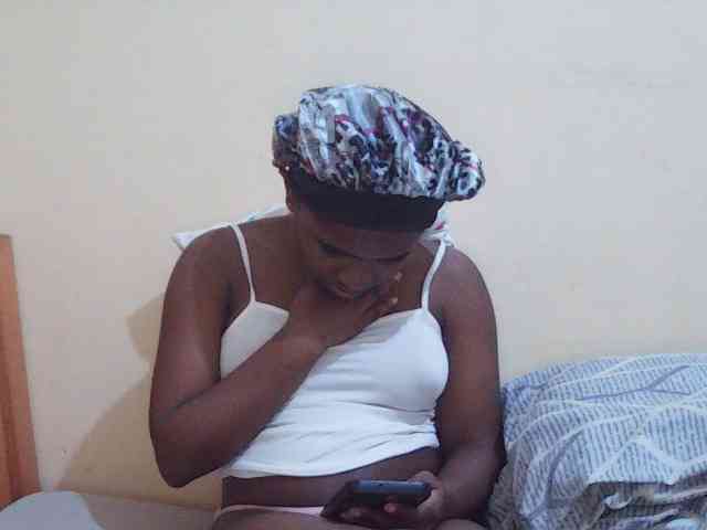 Sweetdiva2 webcam