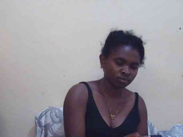 Sweetdiva2 webcam