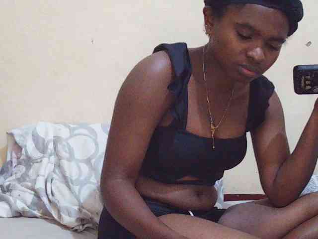 Sweetdiva2 webcam
