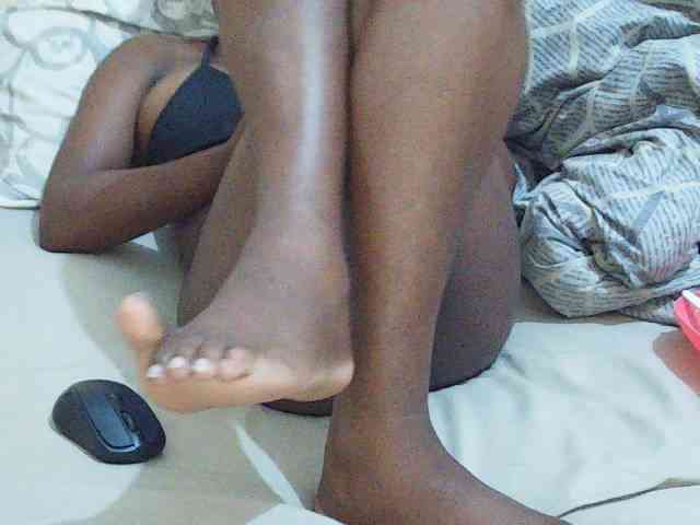 Sweetdiva2 webcam