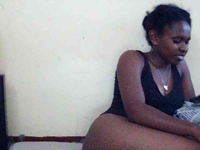 Sweetdiva2 webcam