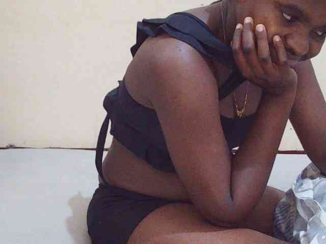 Sweetdiva2 webcam