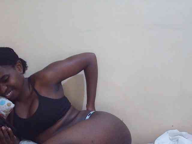 Sweetdiva2 webcam
