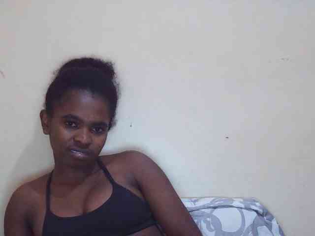 Sweetdiva2 webcam