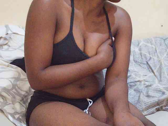 Sweetdiva2 webcam