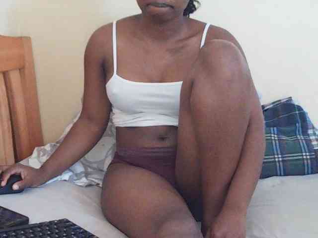 Sweetdiva2 webcam