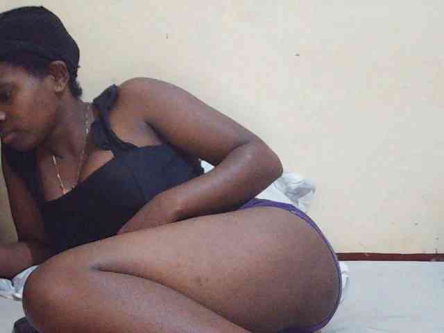 Sweetdiva2 webcam