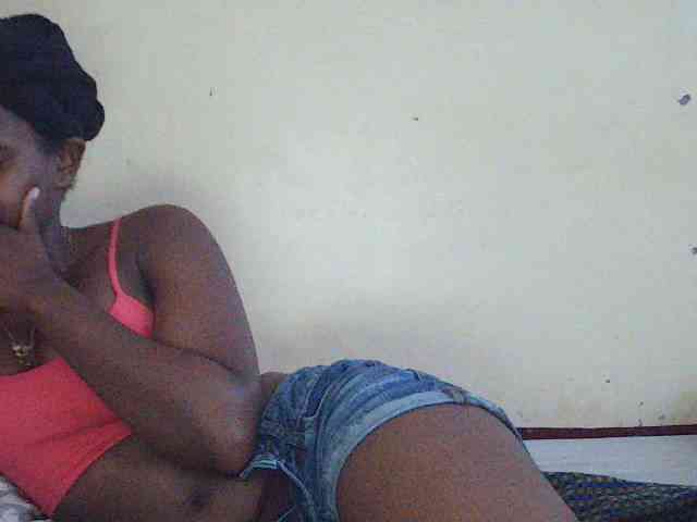 Sweetdiva2 webcam