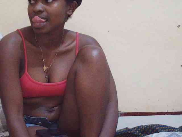 Sweetdiva2 webcam
