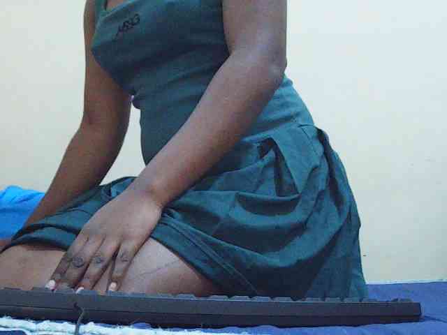 Sweetdiva2 webcam