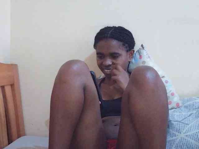 Sweetdiva2 webcam