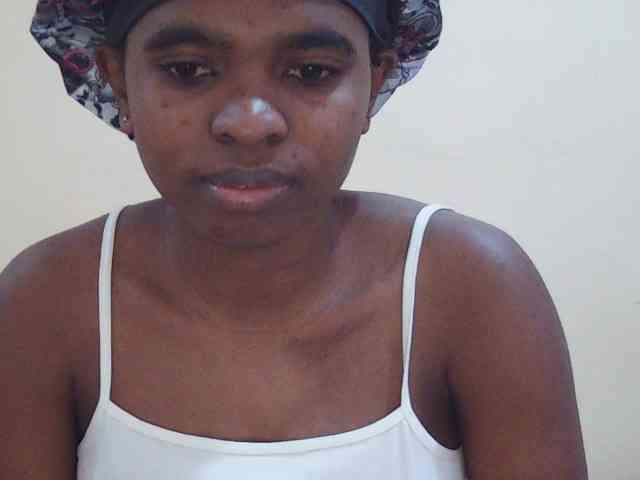 Sweetdiva2 webcam